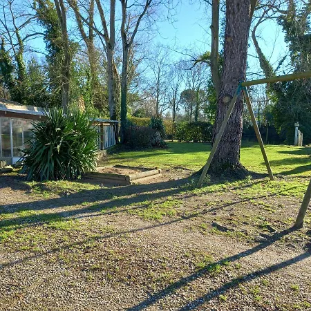 Le Plessis מלון Saint-Urbain (Vendee)